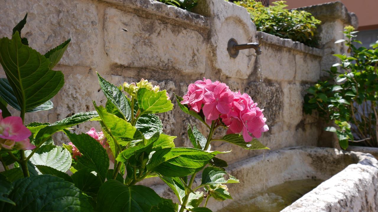 Fontana Vecchia Bed & Breakfast Atina Luaran gambar
